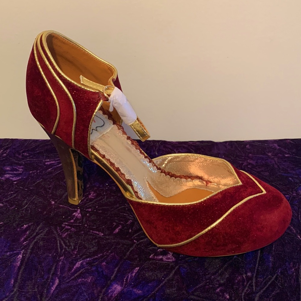 Bettie Page Retro Metallic Velvet Heels